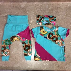 WAHM 3pc Baby Girl Outfit 6-9 months - Donuts